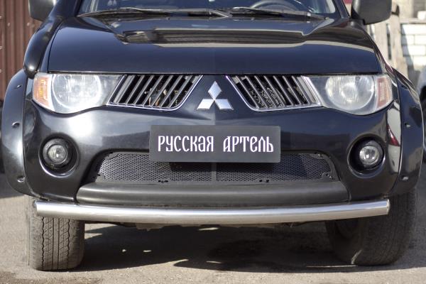 Защитная сетка решетки переднего бампера для Mitsubishi L200 (2006-2011)