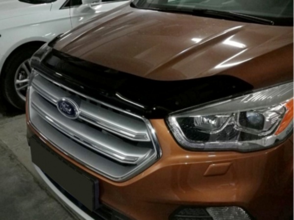 

Дефлектор капота черный для Ford Kuga (2016-2020)