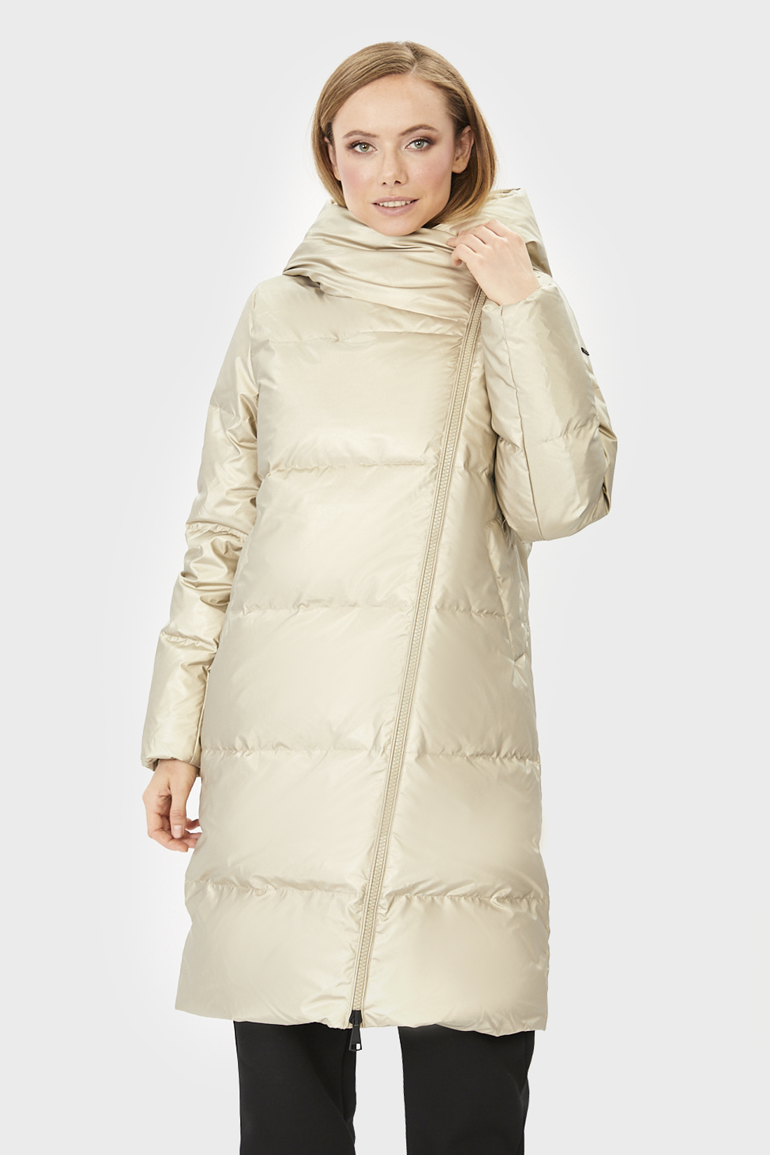 

Пуховик женский Baon B001809 бежевый S, B001809