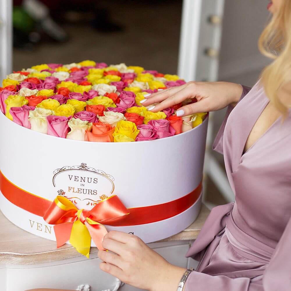 

Цветы в коробке Venus in Fleurs Розы в коробке "Весеннее настроение" 808308, Розы в коробке "Весеннее настроение"