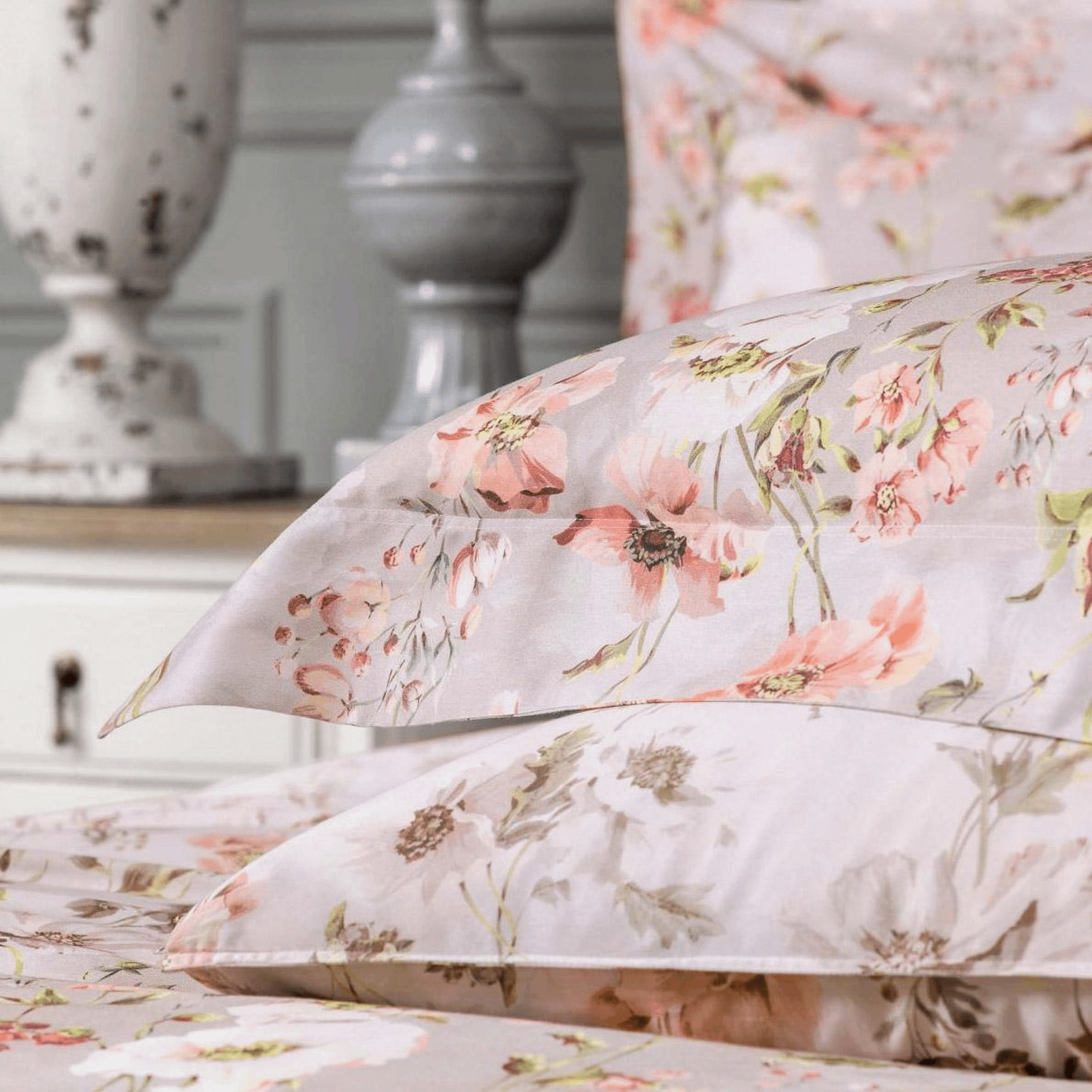 

Пододеяльник Togas Генриетта 200 х 210 см сатин бежевый, ГЕНРИЕТТА