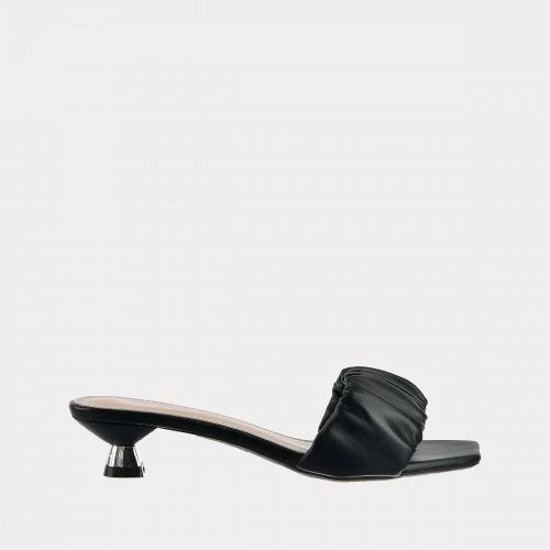 

Сабо женские Versiya shop 0288-25 черные 36 RU, 0288-25