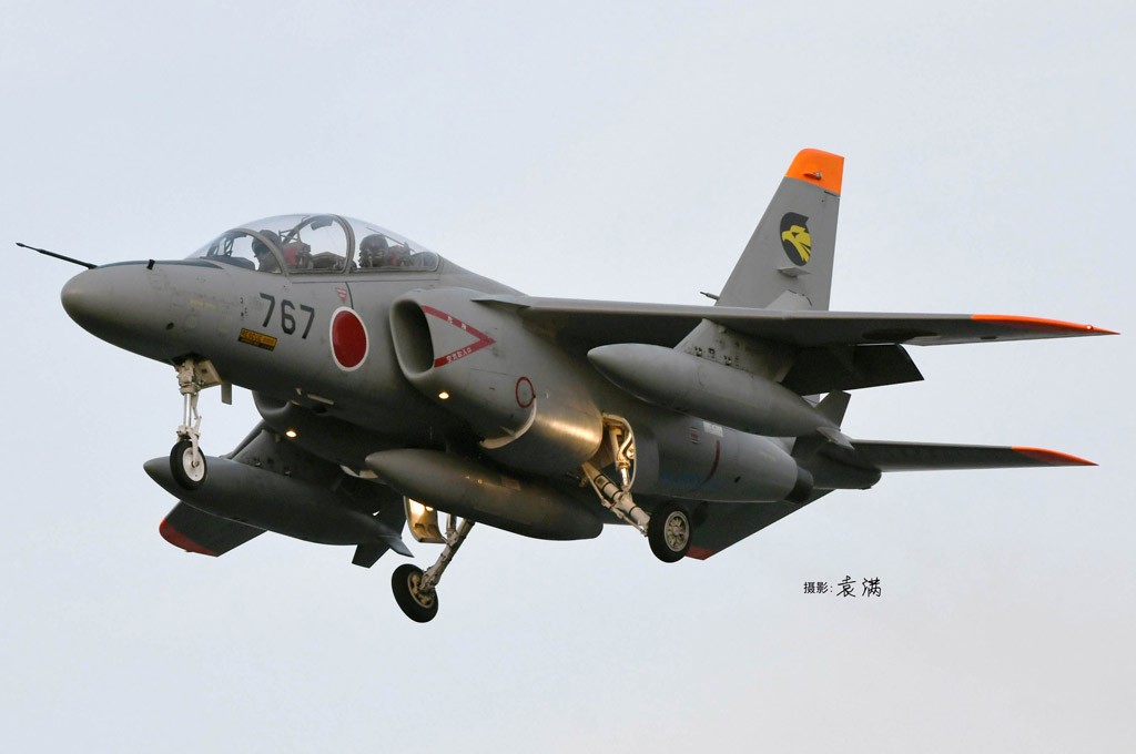 

Сборная модель Hobby Boss 1/72 J.A.S.D.F T-4 Trainer 87266