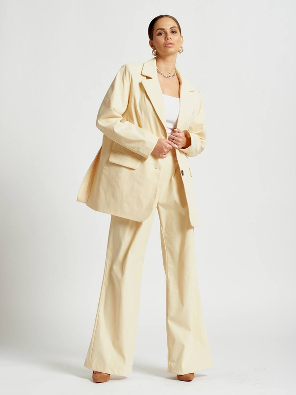 

Костюм женский DAZZLE STYLE Анита бежевый 44 RU, Анита