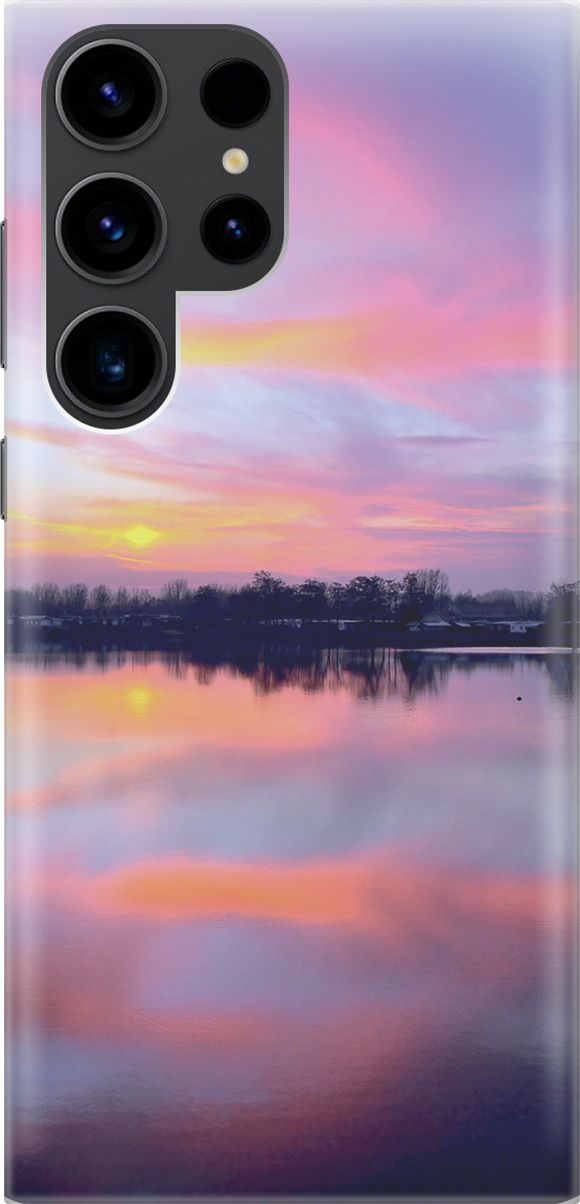 

Чехол на Samsung Galaxy S23 Ultra "Зарево над рекой", Голубой;фиолетовый, 158338