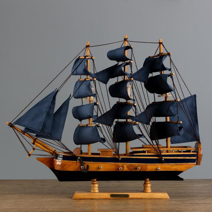 

Корабль "Морской оркестр" трехмачтовый с синими парусами, 40*8*35см