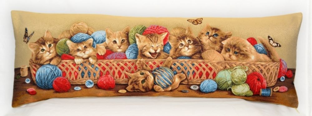 фото Подушка декоративная гобеленовая 32х85 корзина с котятами студия текстильного дизайна