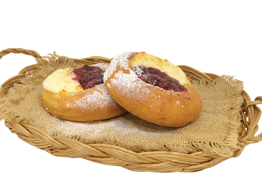 

Ватрушка Командор с творогом и брусникой сдобная 100 г