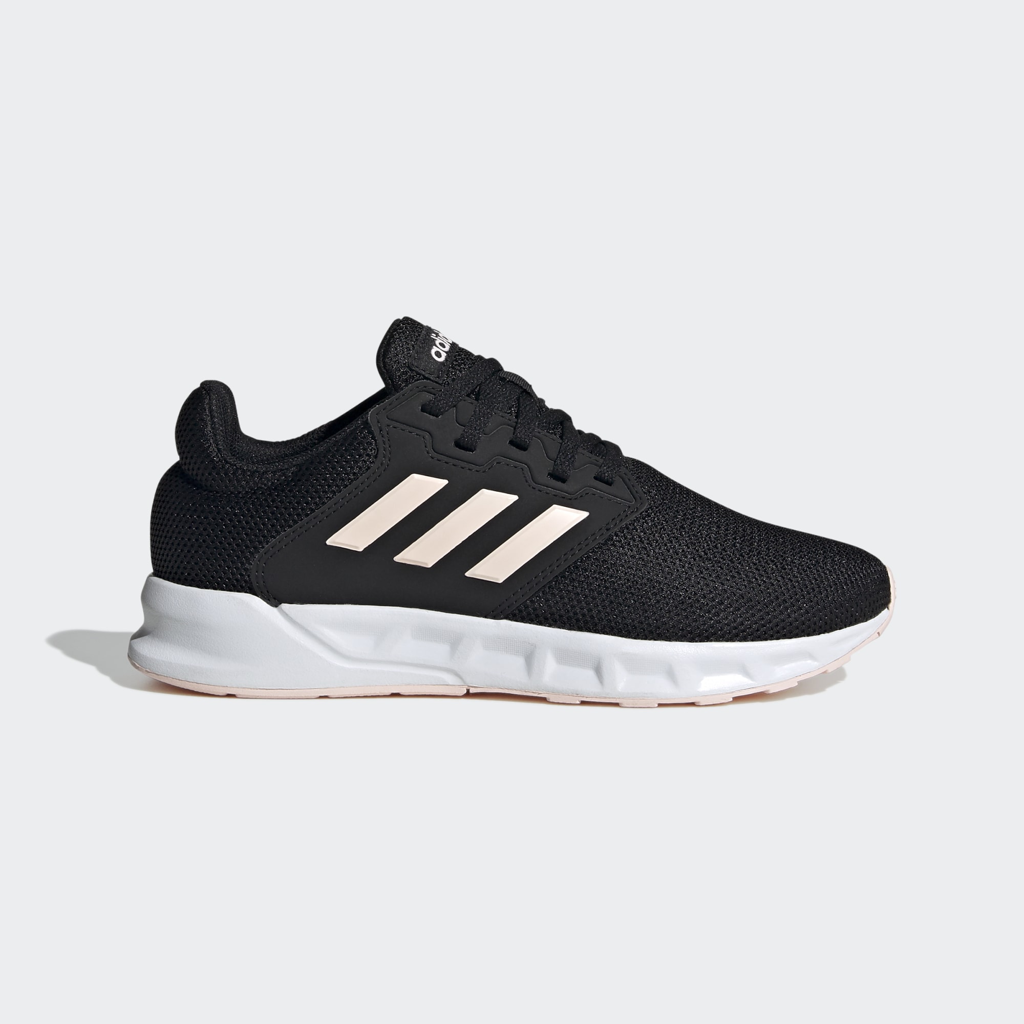 

Кроссовки женские Adidas Showtheway черные 6.5 UK, Showtheway