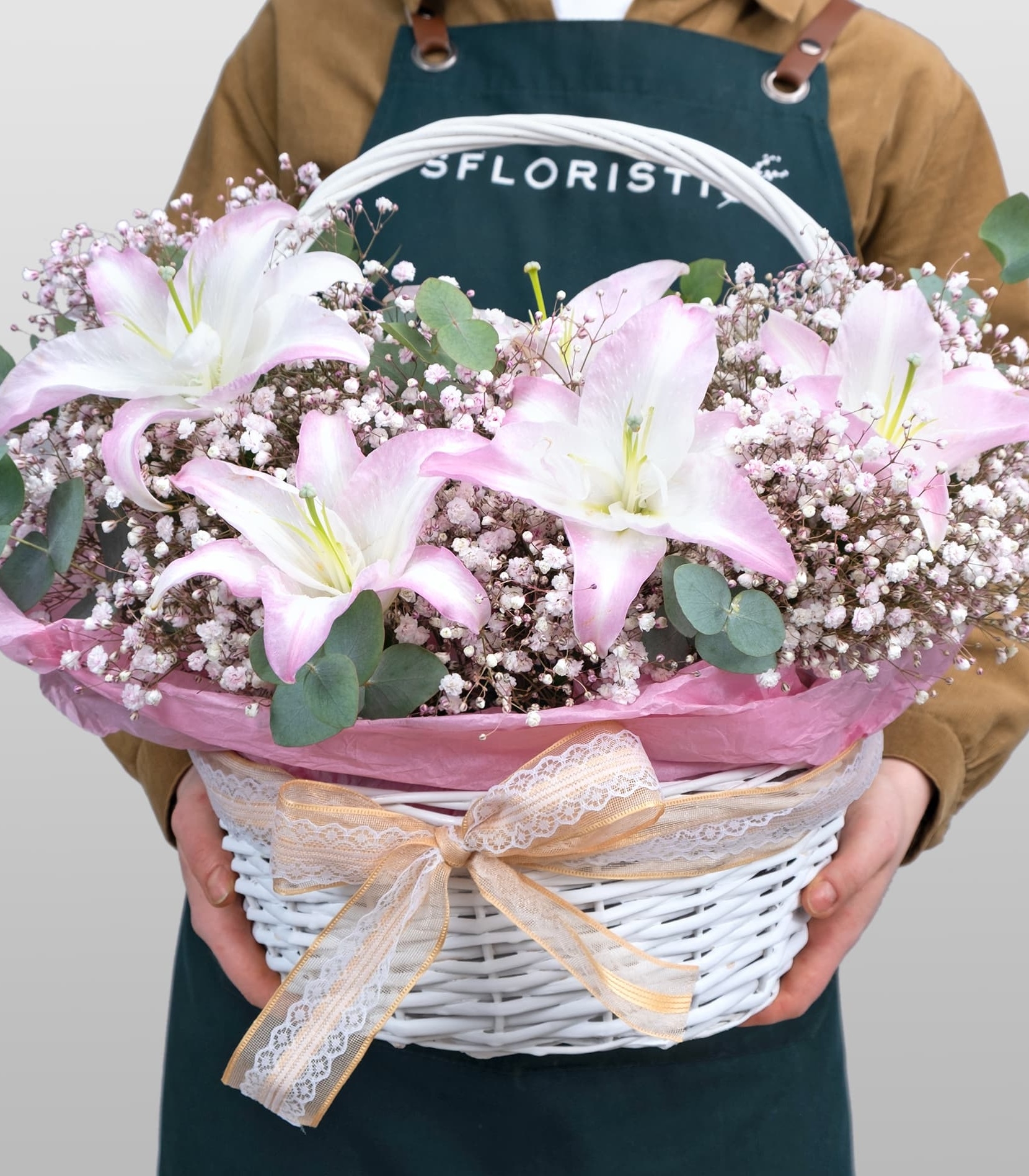 

Цветочная композиция Studio Floristic из гипсофилы лилии 12 шт 35 Дыханье ветра розовый