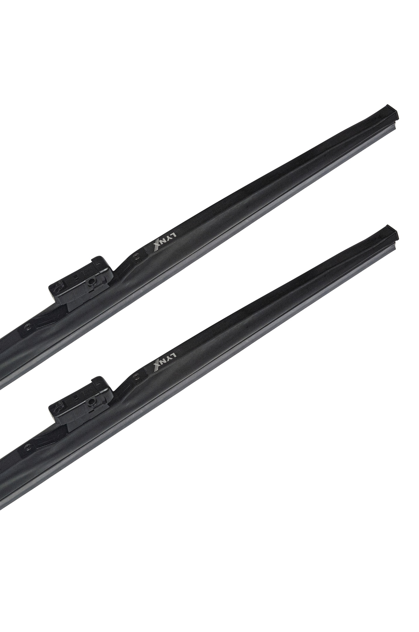 Комплект щеток стеклоочистителя LYNXauto зимних для Volkswagen Passat CC 2011 -2016 Winter Wiper Blade