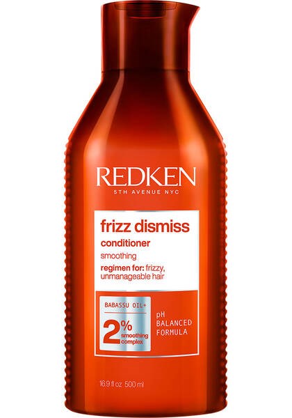 Кондиционер Redken Frizz Dismiss смягчающий для дисциплины непослушных волос  500мл redken разглаживающий кодиционер frizz dismiss для непослушных волос 1000