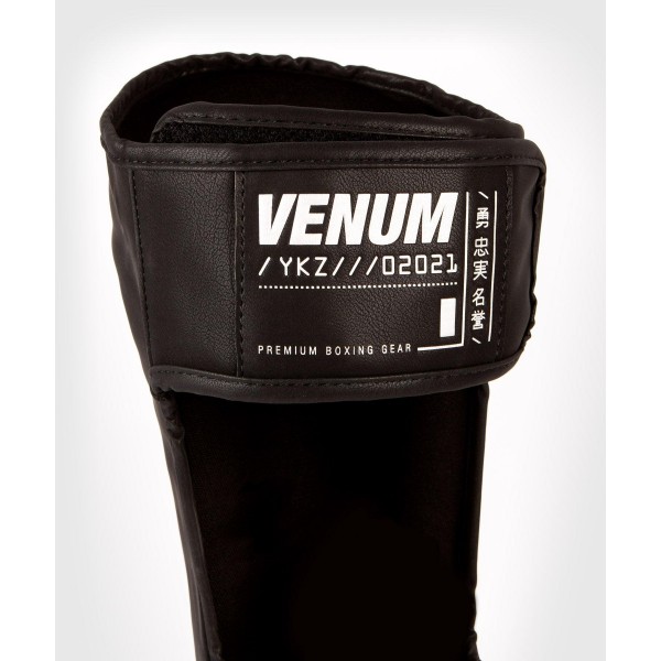 Щитки Venum YKZ21 (XL)