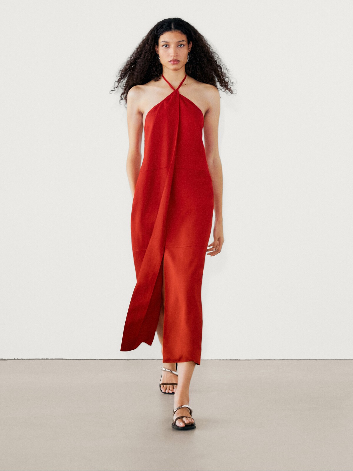 

Платье женское Massimo Dutti 6670/671-I2024 красное L, Красный, 6670/671-I2024