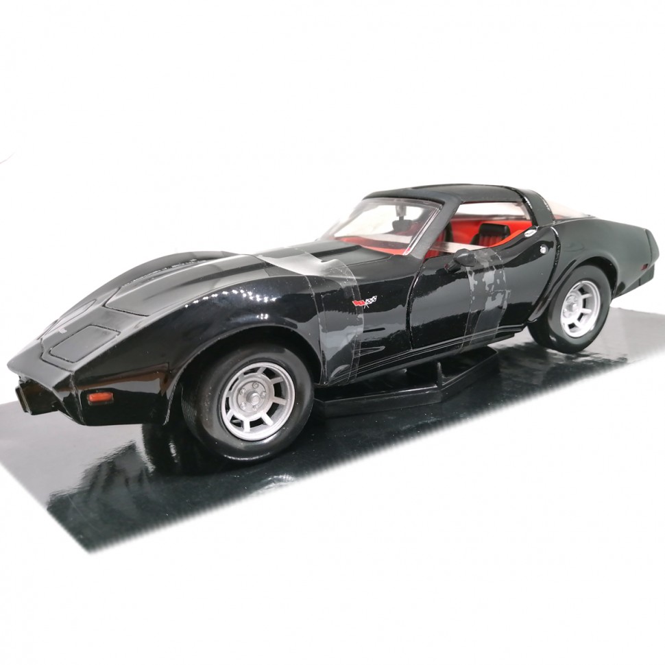 фото Игрушечная машинка motormax corvette 1979, масштаб 1:24 73244