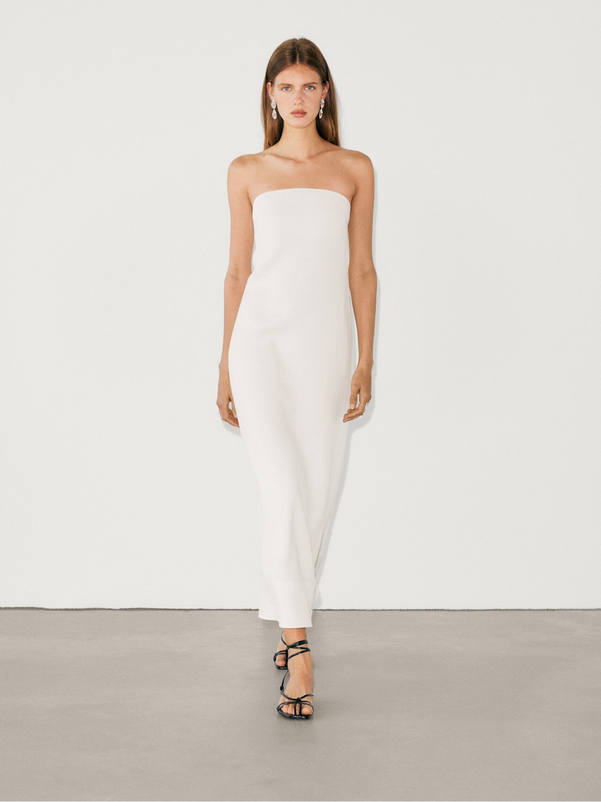 

Платье женское Massimo Dutti 6624/624-I2024 белое XS, Белый, 6624/624-I2024