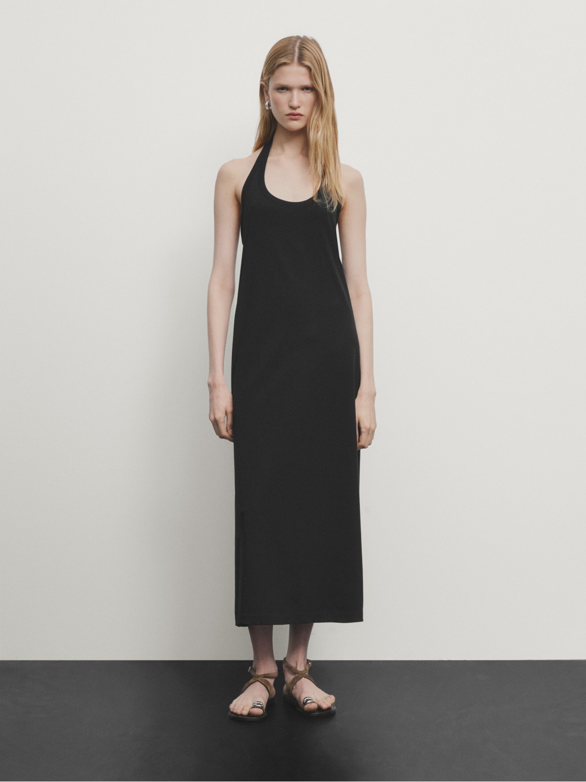 

Платье женское Massimo Dutti 6618/543-I2024 черное XS, Черный, 6618/543-I2024