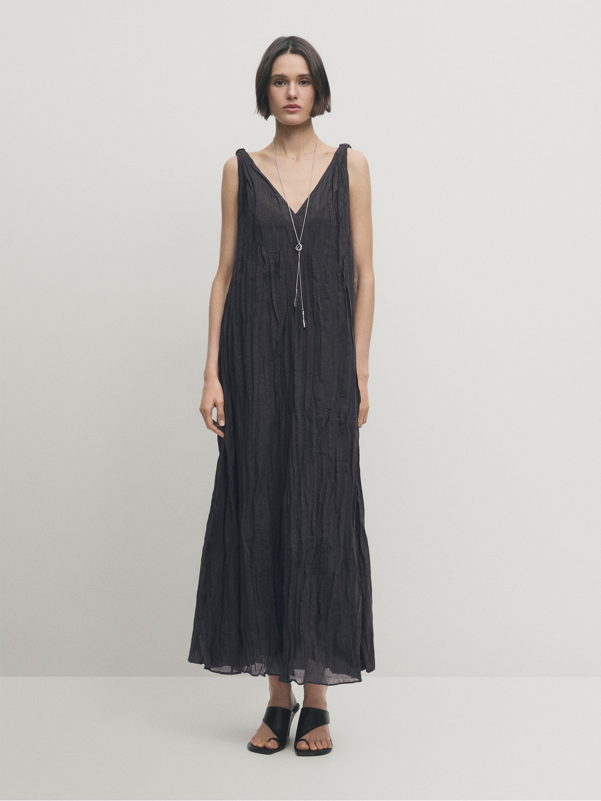 

Платье женское Massimo Dutti 6617/607-I2024 серое M, Серый, 6617/607-I2024