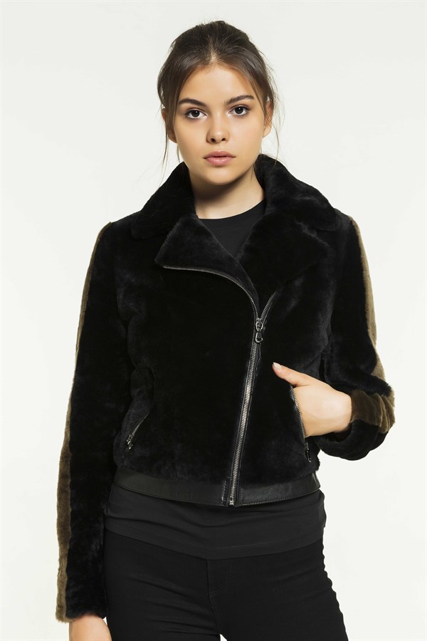 

Полушубок женский Black Noble 15 черный XS (доставка из-за рубежа), 15