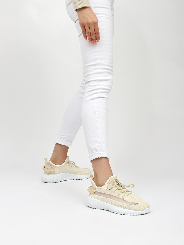 

Кроссовки женские Nobbaro бежевые 40 RU, Бежевый, 88NB-35-0