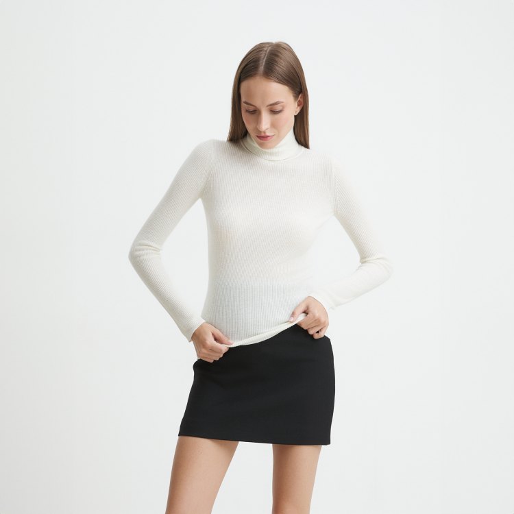 

Водолазка женская Maison David 19AW0115 белая M, Белый, 19AW0115