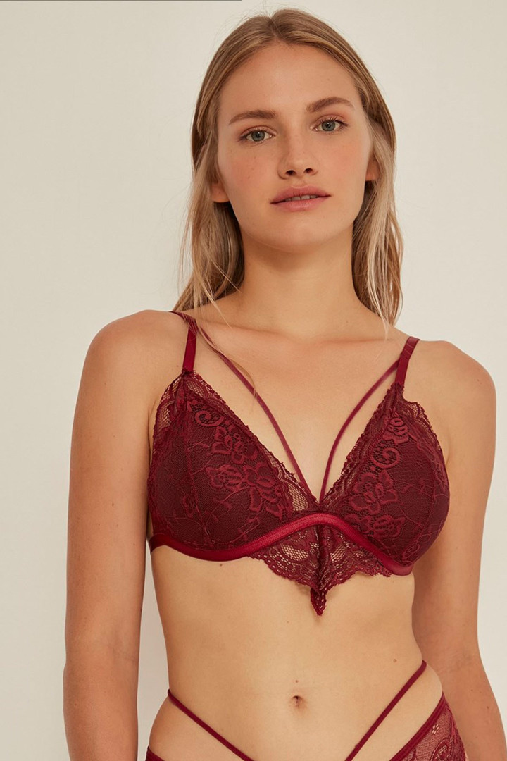 

Бюстгальтер женский Camasir City 24713 бордовый 90A (товары доставляются из-за рубежа), 24713