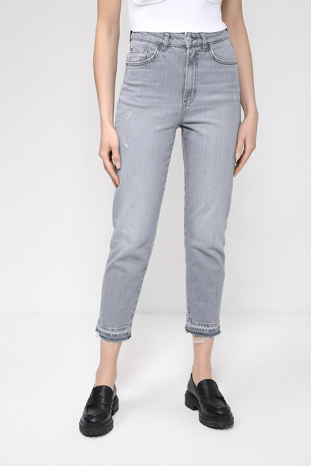 

Джинсы женские Esprit Edc 023CC1B321 серые 29/26, Серый, 023CC1B321