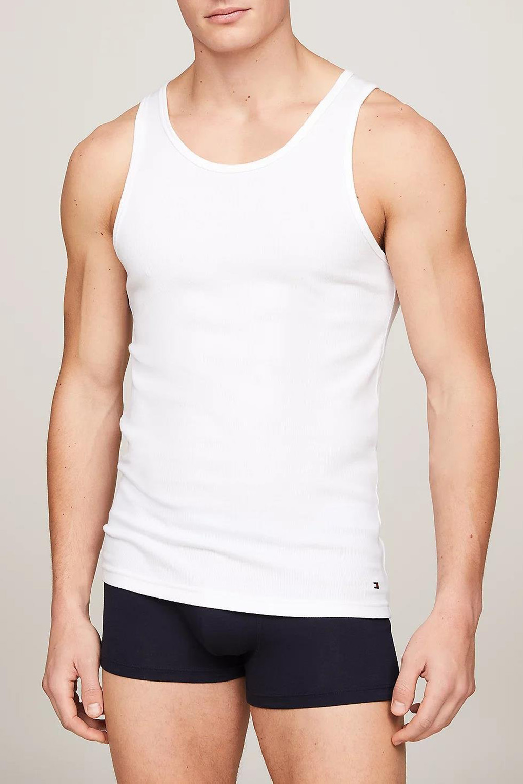 

Комплект маек мужских Tommy Hilfiger UM0UM03179 белых 2XL, Белый, UM0UM03179