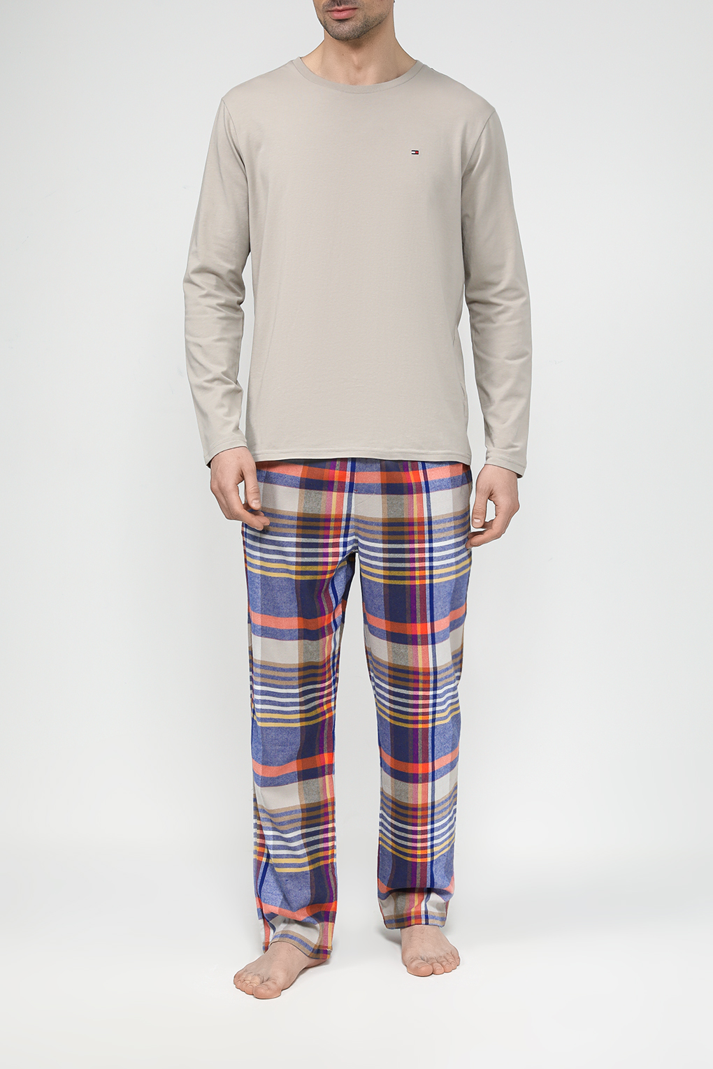 

Пижама мужская Tommy Hilfiger UM0UM01976 разноцветная XL, Разноцветный, UM0UM01976