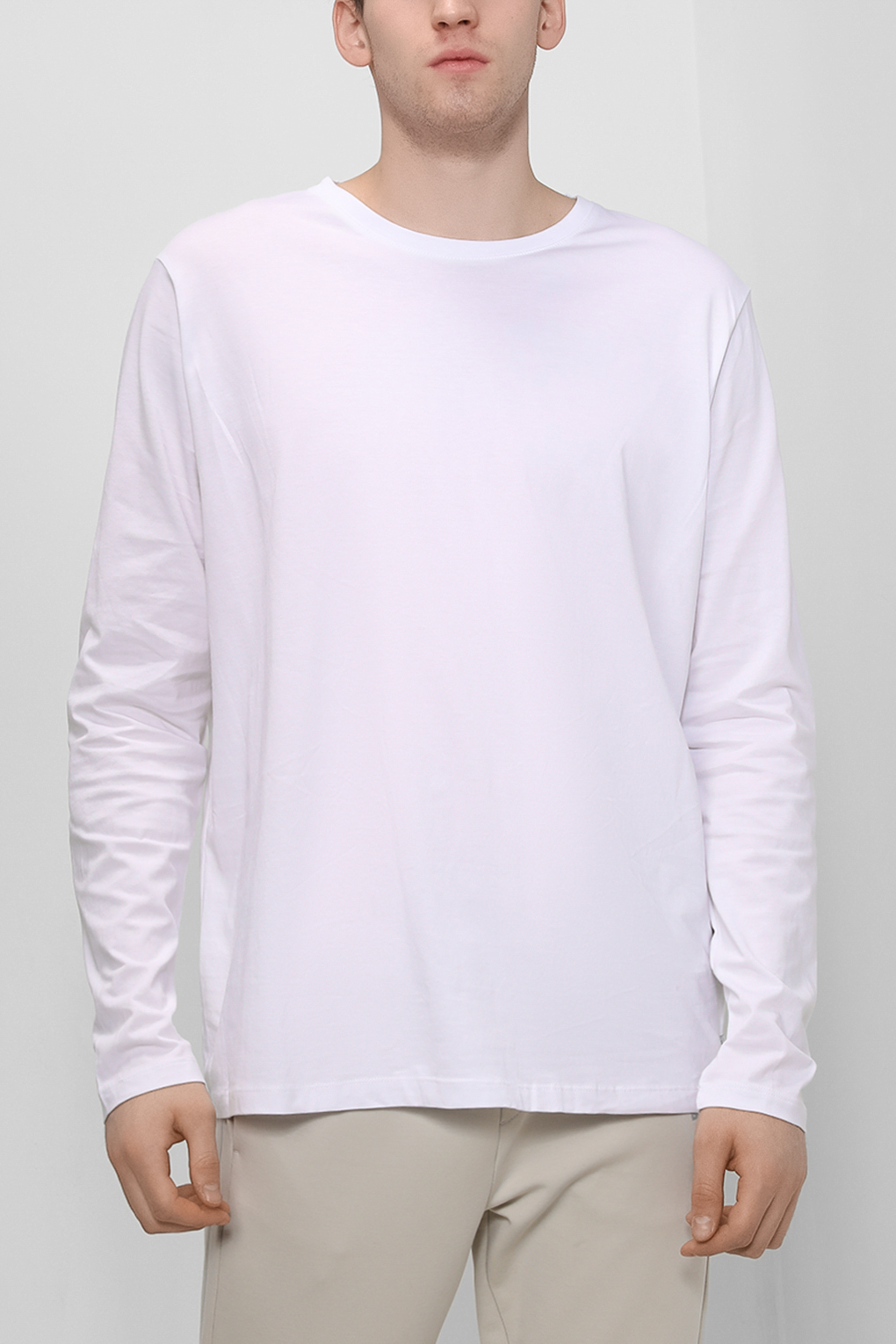 

Лонгслив мужской Esprit Casual 991EE2K305 белый S, 991EE2K305