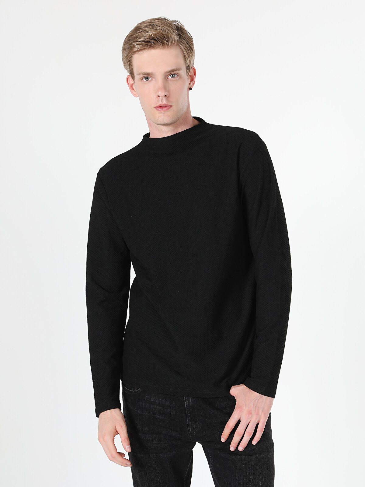 

Джемпер мужской Colin's CL1060115_Q1.V1_BLK черный XS, CL1060115_Q1.V1_BLK