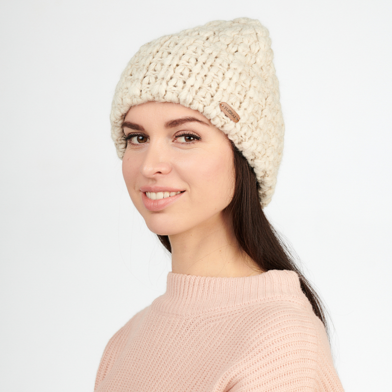 

Шапка бини женская Flioraj 384FJ молочная р.56-58, 384FJ