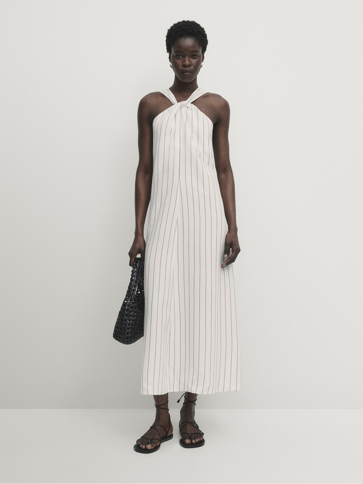 

Платье женское Massimo Dutti 6603/603-I2024 белое L, Белый, 6603/603-I2024