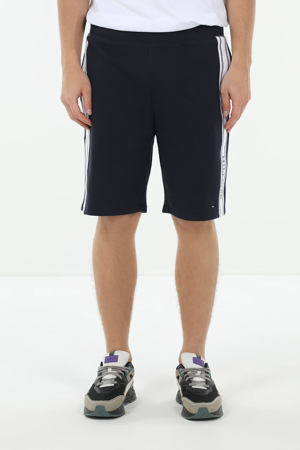 

Шорты мужские Tommy Hilfiger UM0UM03200 синие L, Синий, UM0UM03200