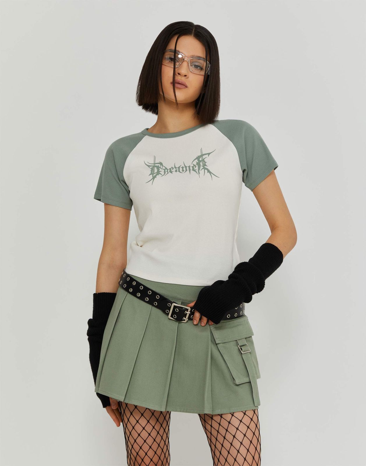 

Футболка для девочки Gloria Jeans GKT022909 молочный/хаки 14-16л/170, Бежевый;хаки, GKT022909