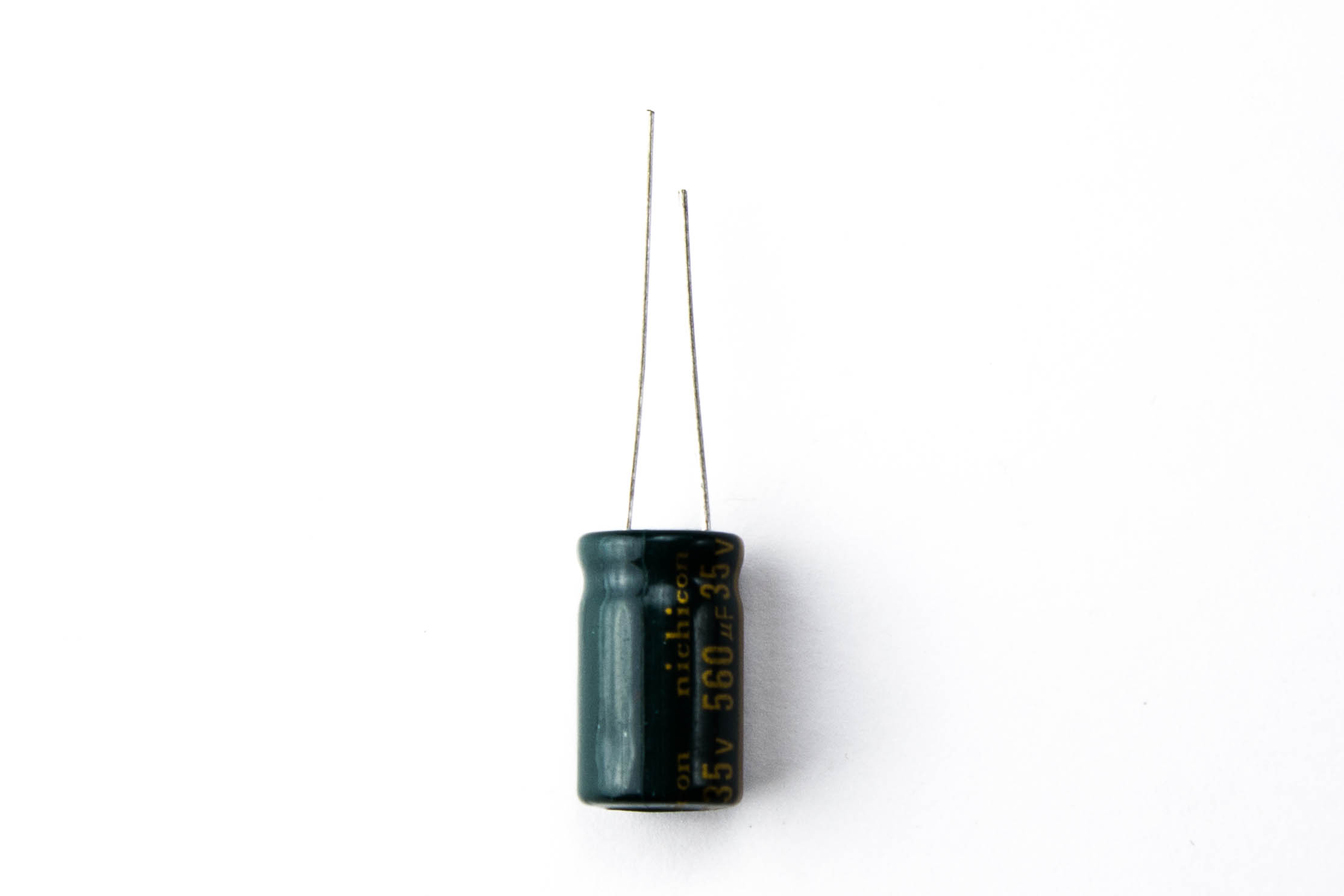 

Конденсатор 35V 560uF