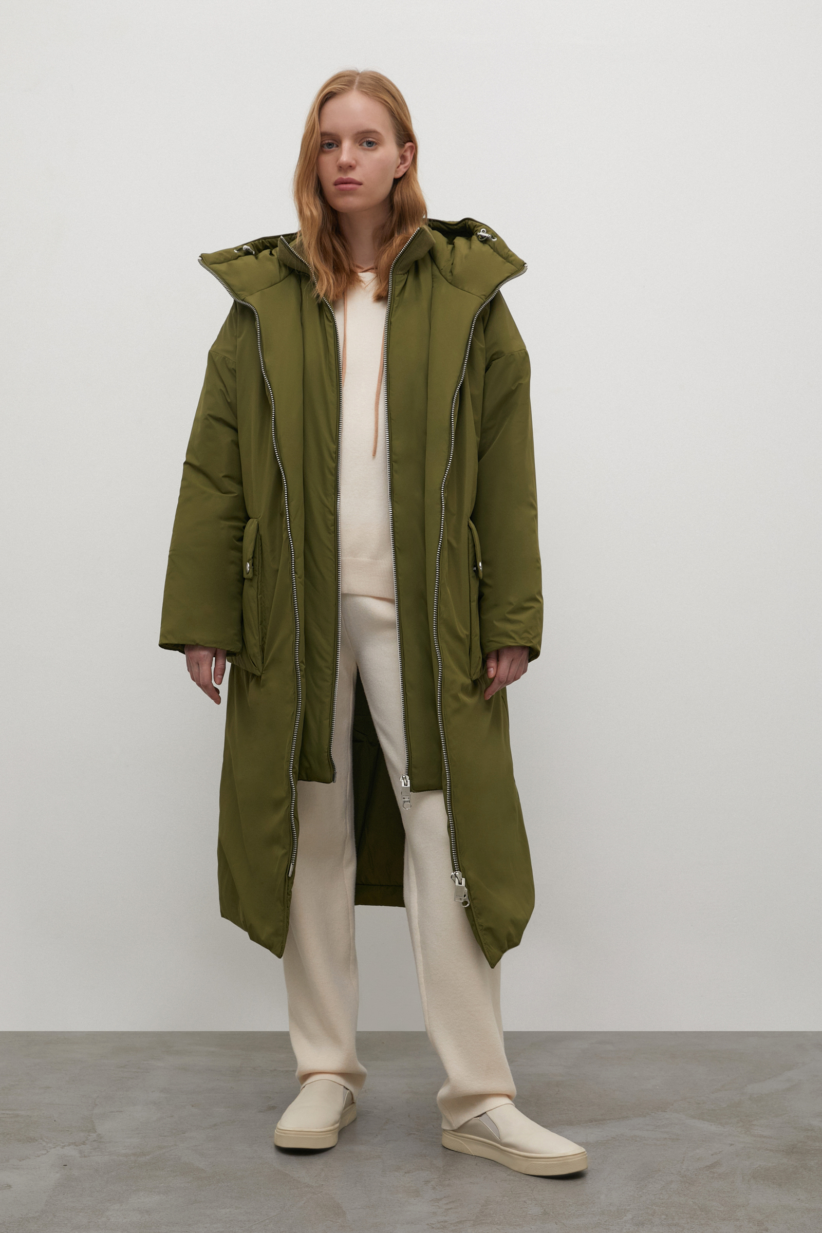 Пальто женское Finn Flare FWB51050 зеленое XS
