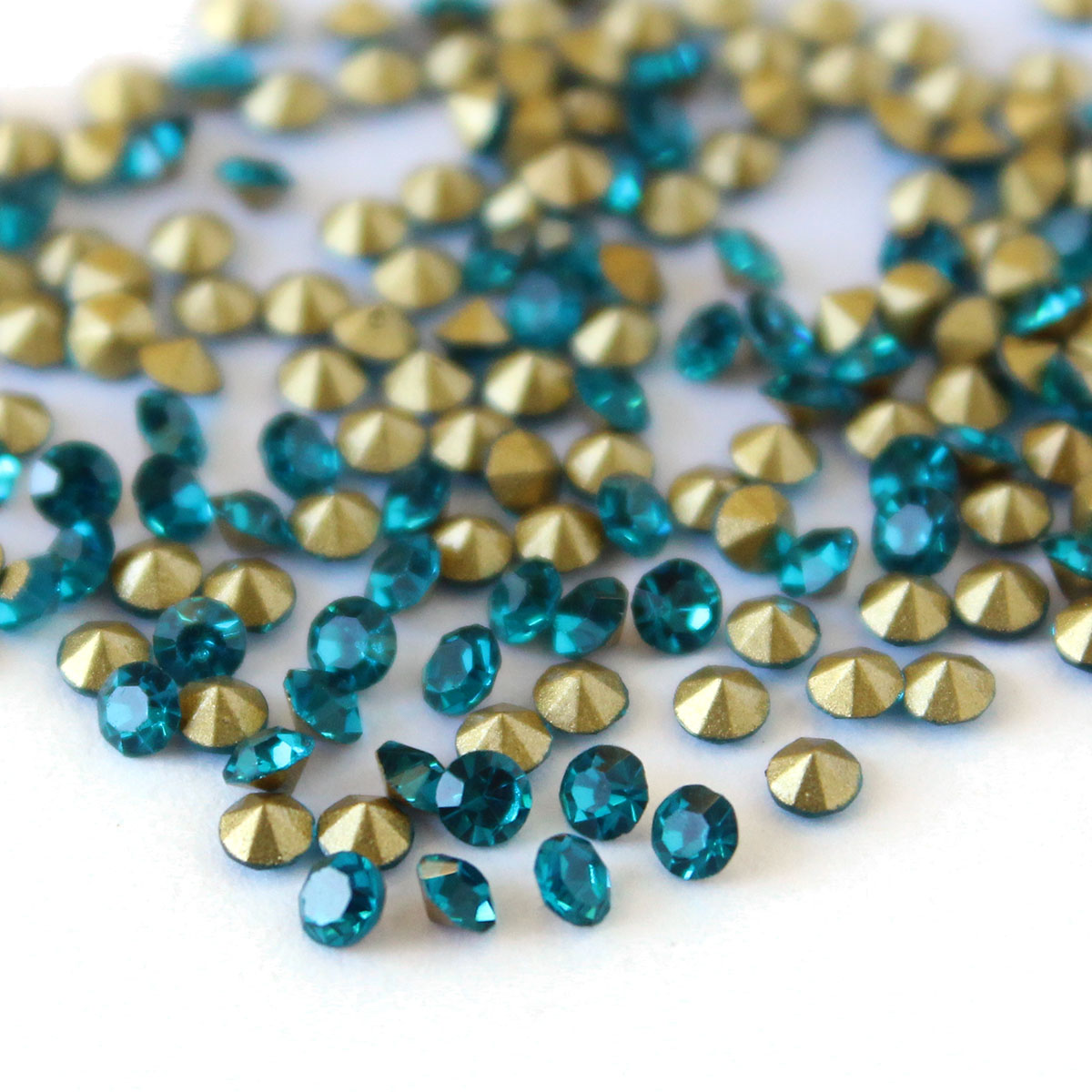 Стразы конусовидные риволи 2,5мм, ss8, 432шт (стекло) (229)