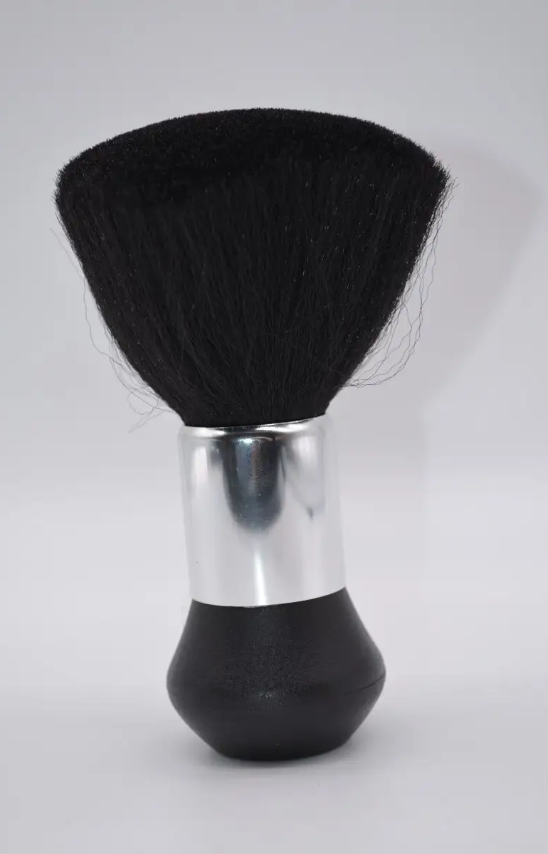 Кисть-сметка парикмахерская Fiori 10 х 15 см, синтетический ворс, черная