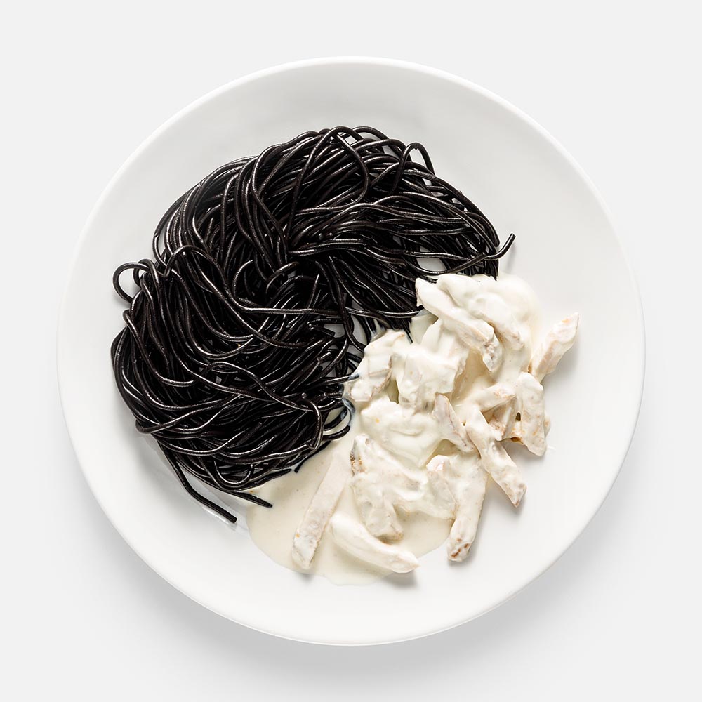 

Черная паста Шоколадница, с курицей, 210 г