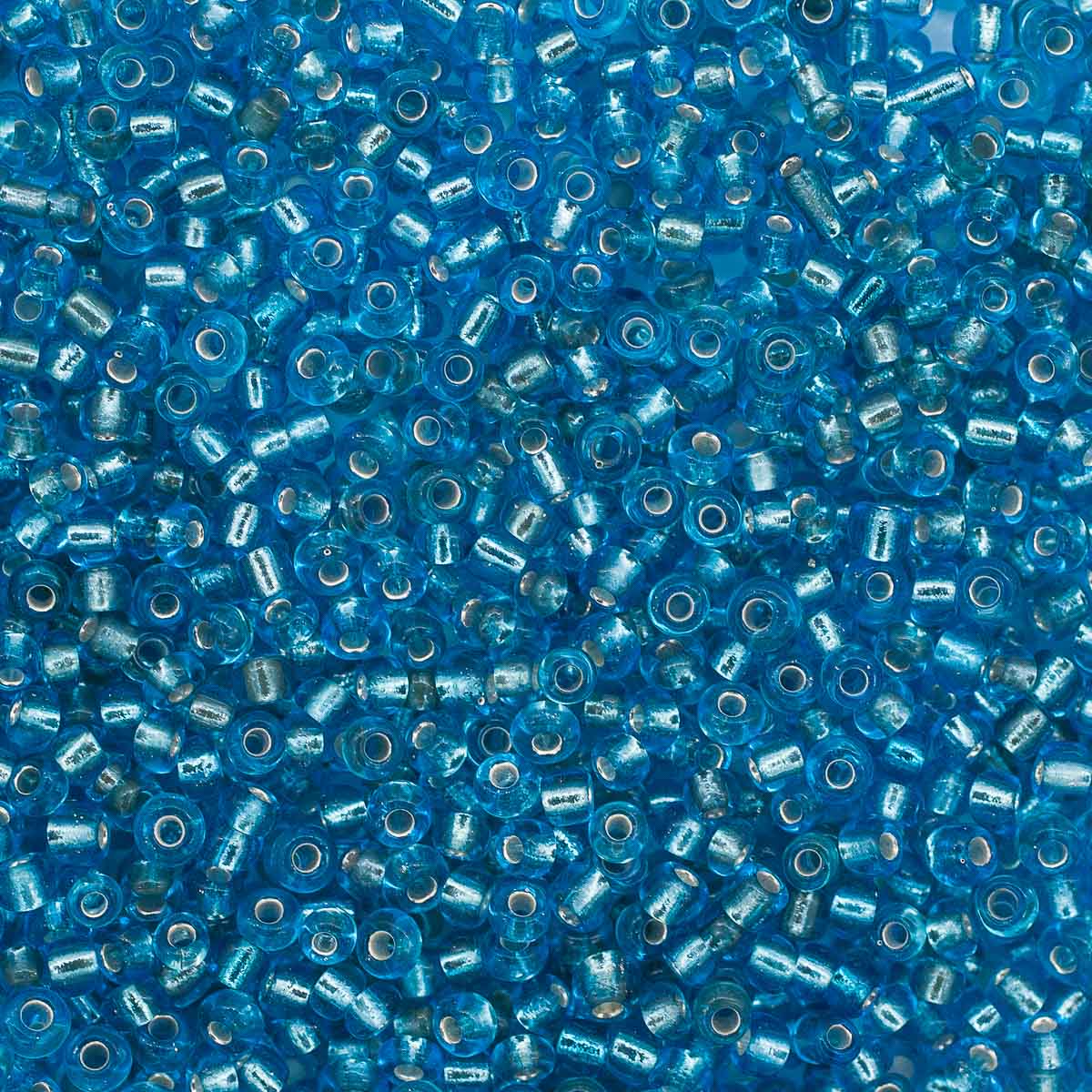 

Бисер Astra&Craft (стекло), 11/0, (упак) 500 г (23В голубой с серебристым центром)