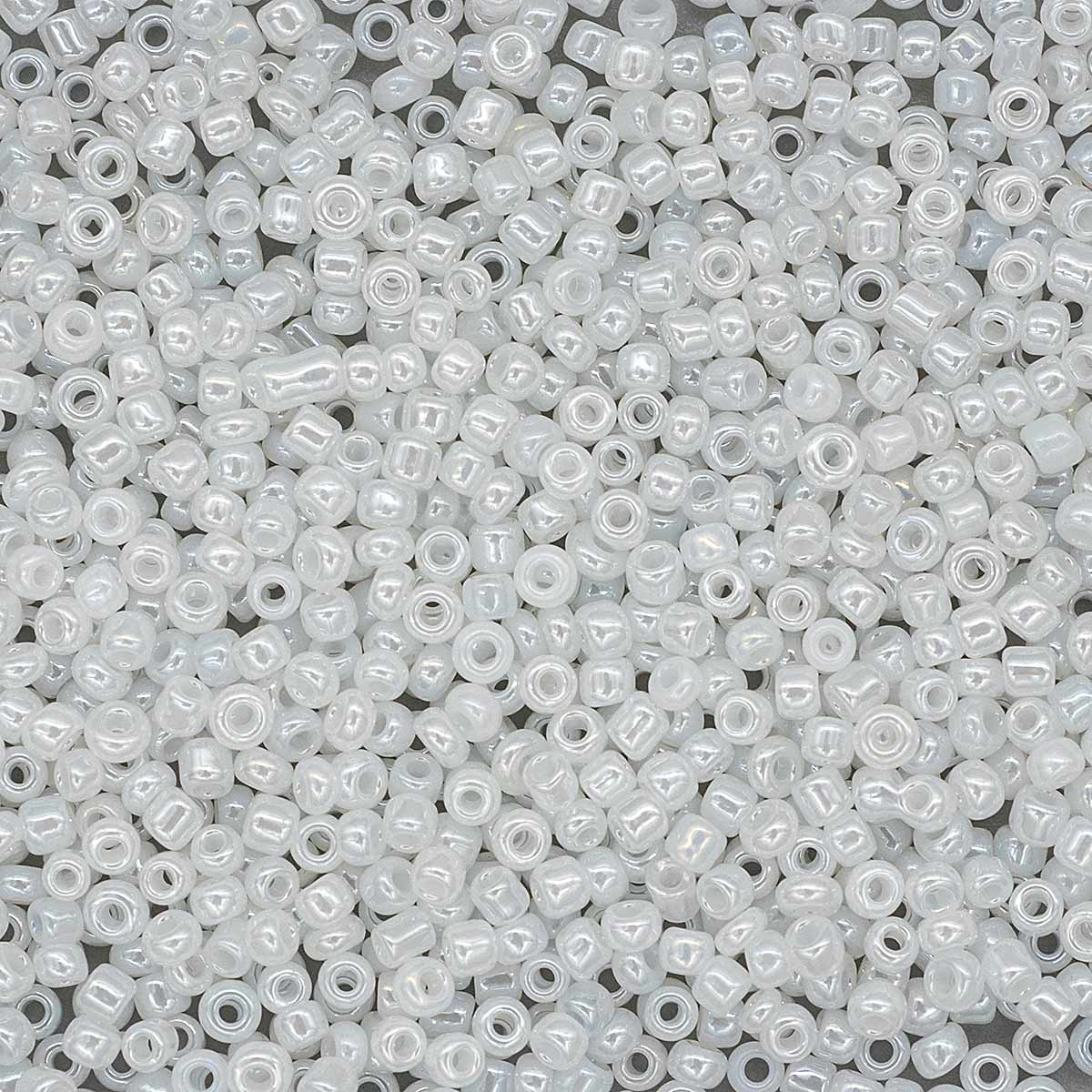 

Бисер Astra&Craft (стекло), 11/0, (упак) 500 г (141 белый, жемчужный)