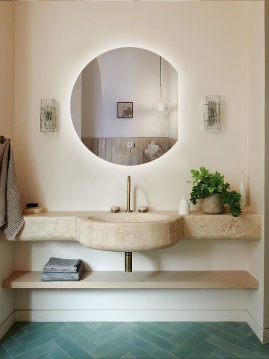 Зеркало для ванной Eclipse 80*70 круглое с правым срезом с нейтральной LED-подсветкой