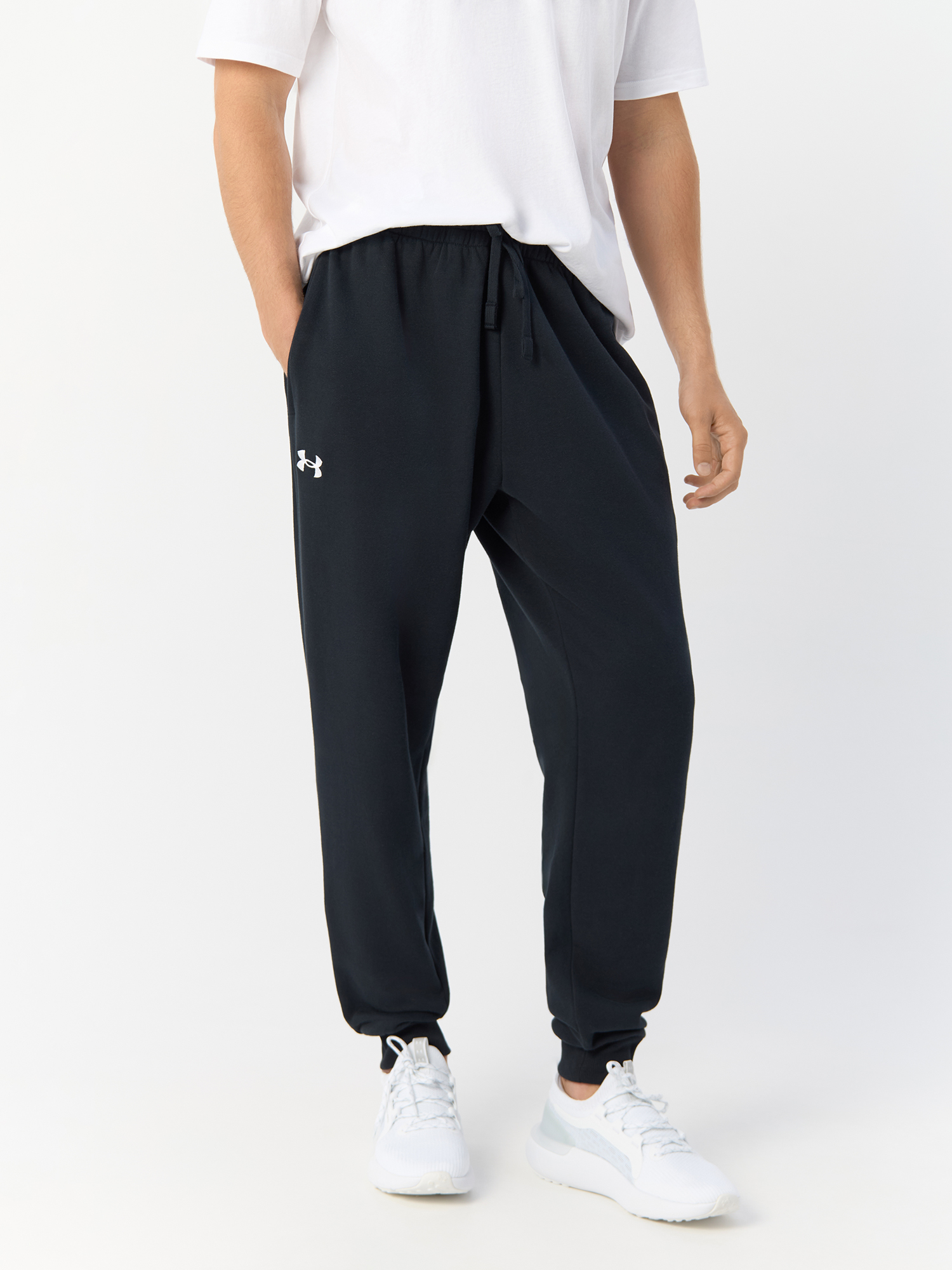 Спортивные брюки мужские Under Armour UA Rival Fleece Joggers 1379774 черные SM