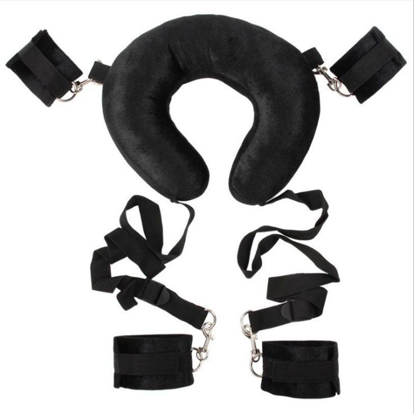 фото Бдсм-набор mmg sex toys podushblack с подушкой под шею, наручниками и наножниками черный