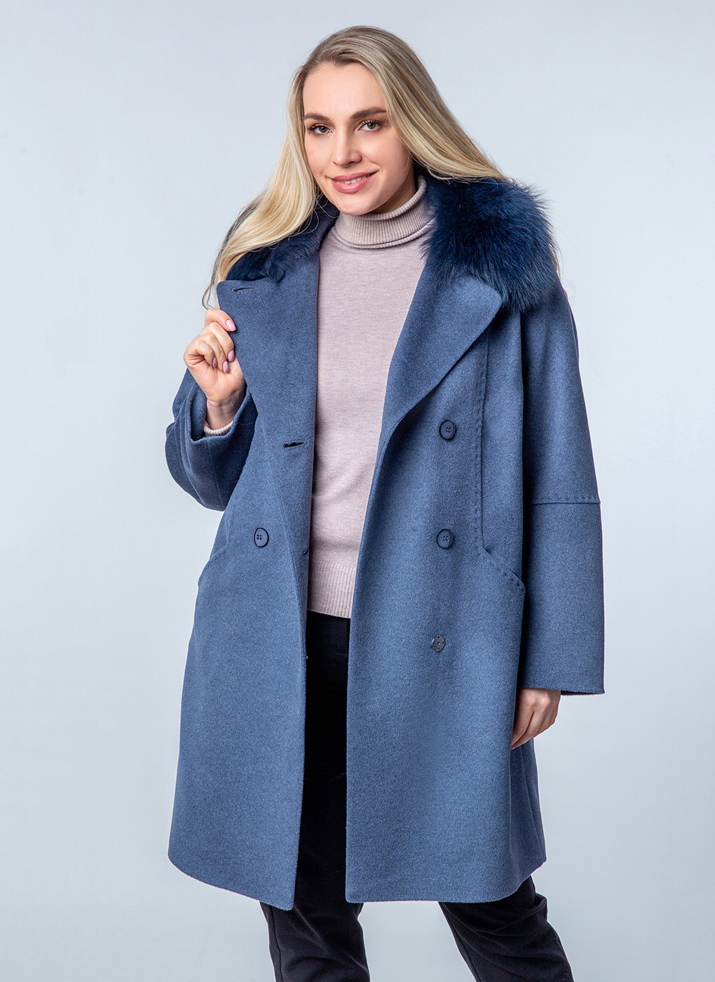 Пальто женское Каляев 57424 синее 56 RU