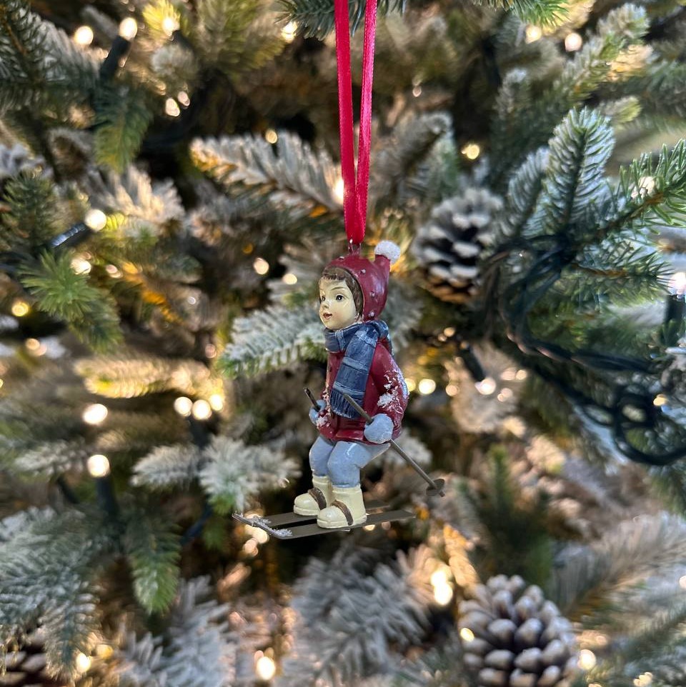 Фигурка подвесная Лавка чудес HS1319605-2 Мальчик на лыжах 1 шт 970₽