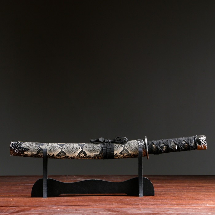 фото Сувенирное оружие «катана на подставке», бежевые ножны под змеиную кожу, 47см nobrand