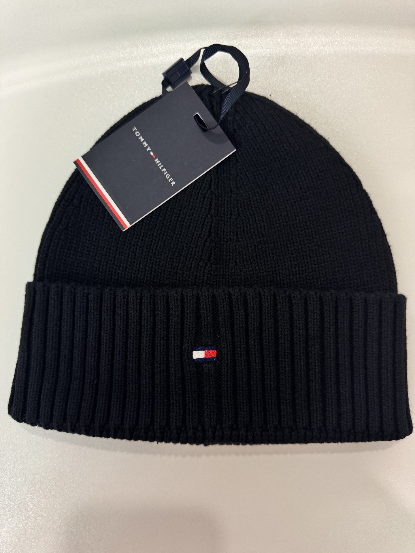 Шапка бини унисекс Tommy Hilfiger THG-73713 black р54-56 3790₽