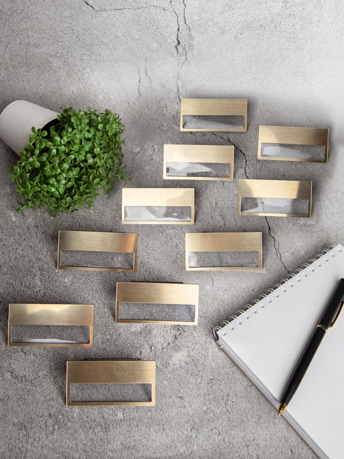 Бейджик Ниена Принт горизонтальный на магните 1567908, золотистый, 10 шт